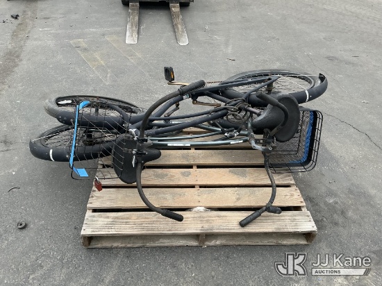 (Jurupa Valley, CA) (2) Bikes (Used ) NOTE: This unit is being sold AS IS/WHERE IS via Timed Auction