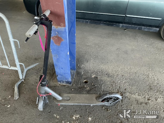 (Jurupa Valley, CA) Volpami E-Scooter No Keys Used