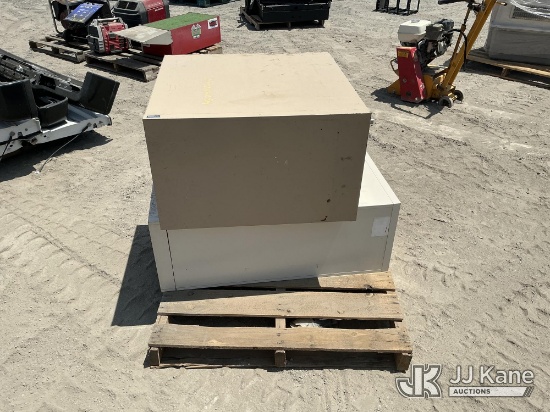 (Jurupa Valley, CA) (1 Pallet) Office Cabinets (Used ) NOTE: This unit is being sold AS IS/WHERE IS 