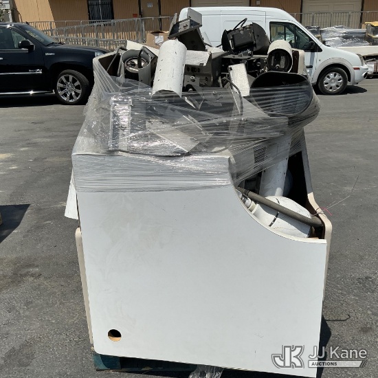(Jurupa Valley, CA) (1 Pallet) Street Surveillance Cameras (Used ) NOTE: This unit is being sold AS 