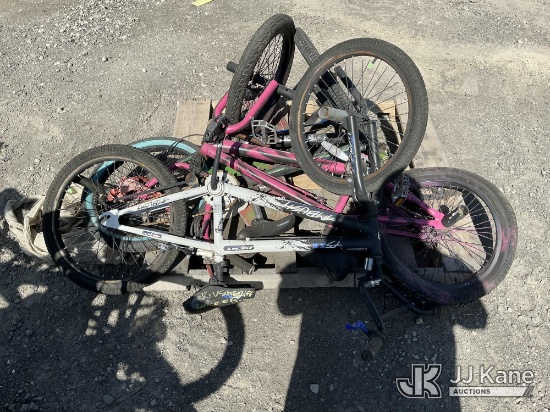 (Jurupa Valley, CA) (1 Pallet) Bicycles (Used ) NOTE: This unit is being sold AS IS/WHERE IS via Tim
