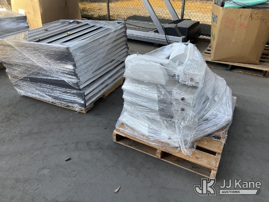 (Jurupa Valley, CA) (2 Pallets) Gavita Led Lights (Used) NOTE: This unit is being sold AS IS/WHERE I