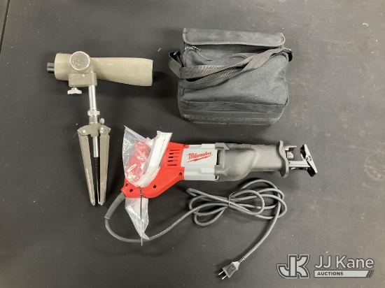 (Jurupa Valley, CA) Projector Used