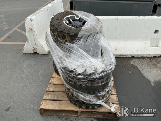 (Jurupa Valley, CA) (1 Pallet) Tires (Used ) NOTE: This unit is being sold AS IS/WHERE IS via Timed 