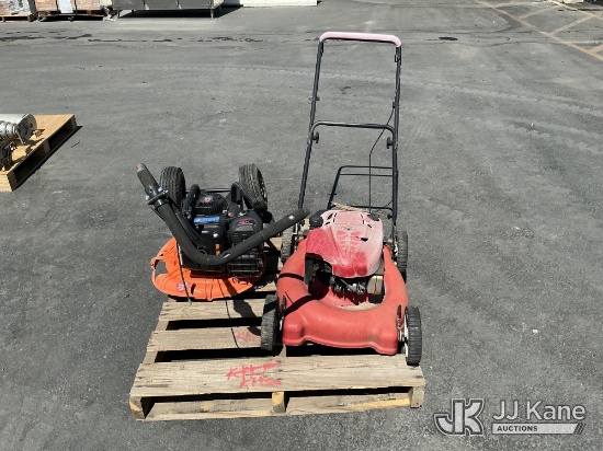 (Jurupa Valley, CA) (1 Pallet) Mowers (Used ) NOTE: This unit is being sold AS IS/WHERE IS via Timed