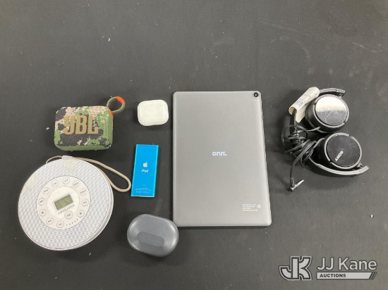 (Jurupa Valley, CA) Speakers Used