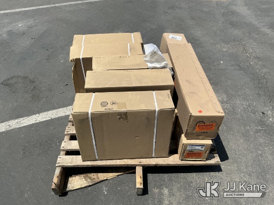 (Jurupa Valley, CA) (1 Pallet) Automotive Parts (Used ) NOTE: This unit is being sold AS IS/WHERE IS