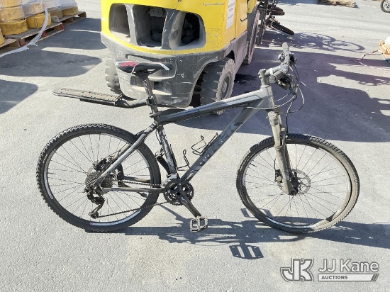 (Jurupa Valley, CA) Trek Bike (Used ) NOTE: This unit is being sold AS IS/WHERE IS via Timed Auction
