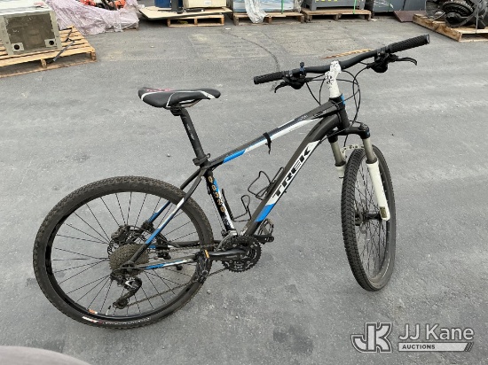 (Jurupa Valley, CA) Trek Bike (Used ) NOTE: This unit is being sold AS IS/WHERE IS via Timed Auction