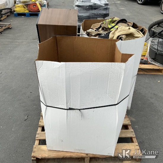 (Jurupa Valley, CA) (1 Pallet) Fire Fighter Clothes & 2 Microwaves (Used ) NOTE: This unit is being 