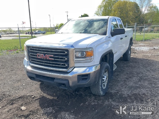 (Louisville, OH) 2016 GMC SIERRA 2500HD 4X4 Double-Cab Pickup Truck Runs & Moves) (Driver Seat Rippe