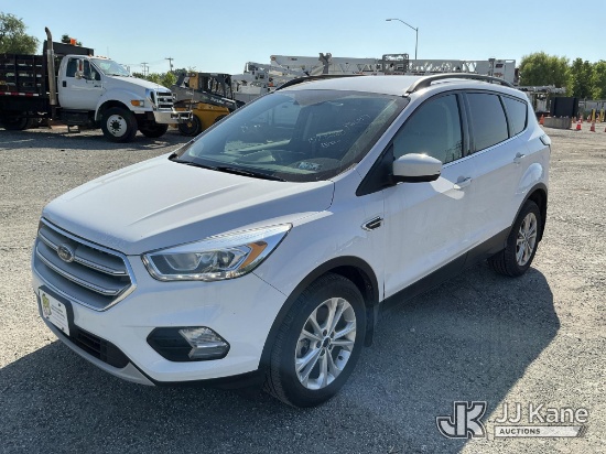 (Plymouth Meeting, PA) 2017 Ford Escape 4x4 4-Door Sport Utility Vehicle Runs, Bad Engine, Bad Trans