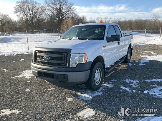 (Louisville, OH) 2013 Ford F150 4X4 Extended-Cab Pickup Truck Runs & Moves) (Check Engine Light On