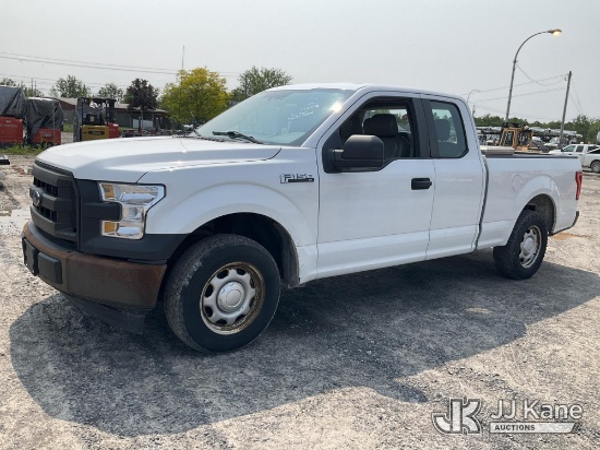 (Rome, NY) 2017 Ford F150 Extended-Cab Pickup Truck Runs & Moves) (Body & Rust Damage
