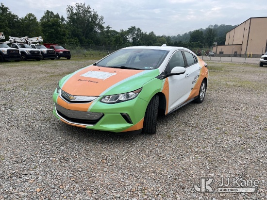 (Smock, PA) 2017 Chevrolet Volt 4-Door Hybrid Sedan Runs & Moves, Jump To Start, Rust Damage