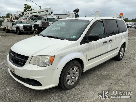 (Plymouth Meeting, PA) 2013 RAM C/V Mini Cargo Van Runs & Moves, Body & Rust Damage