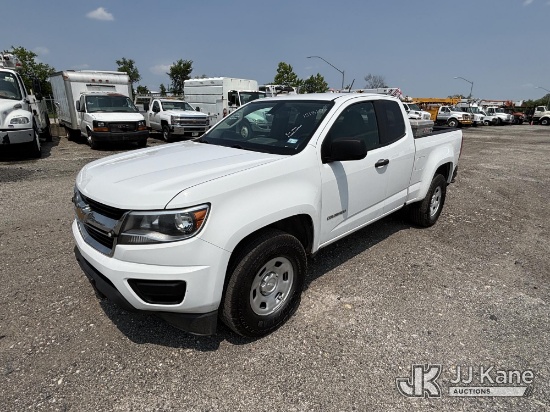 (Plymouth Meeting, PA) 2020 Chevrolet Colorado 2WD Extended-Cab Pickup Truck Runs & Moves, Cracked W