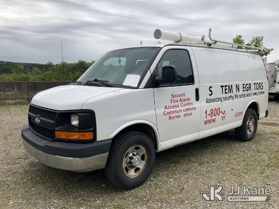 (Shrewsbury, MA) 2015 Chevrolet Express G2500 Cargo Van Runs & Moves) (Check Engine Light On, Rust D