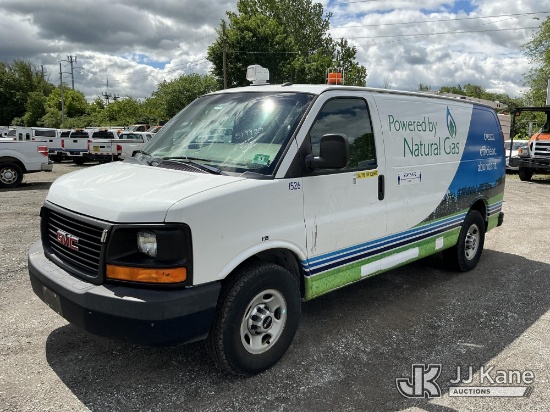 (Plymouth Meeting, PA) 2015 GMC Savana G2500 Cargo Van CNG Only) (Runs & Moves, Body Damage