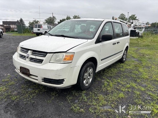 (Plains, PA) 2008 Dodge Caravan Mini Passenger Van Runs & Moves On Jump Pack, Body Damage