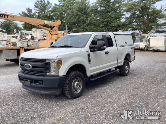(Frederick, MD) 2017 Ford F250 4x4 Extended-Cab Pickup Truck Runs & Moves