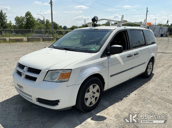 (Plymouth Meeting, PA) 2010 Dodge Caravan Mini Cargo Van Runs & Moves, Body & Rust Damage
