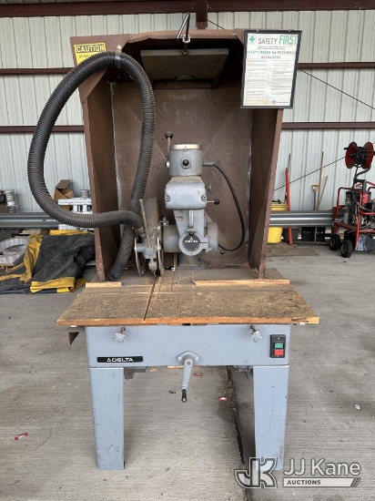 (Pittsburgh, PA) Delta Table Saw (Runs & Operates) NOTE: This unit is being sold AS IS/WHERE IS via 