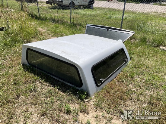 (Charlotte, MI) Truck Bed Cap (7 ft. Long) NOTE: This unit is being sold AS IS/WHERE IS via Timed Au