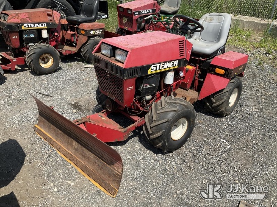 (Plymouth Meeting, PA) Steiner 420 Utility Tractor Runs
