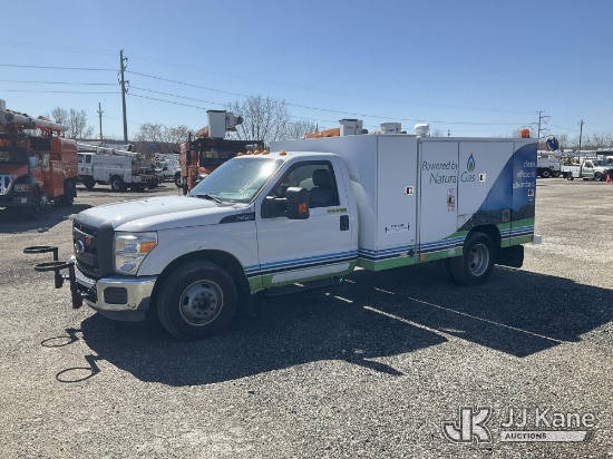 (Plymouth Meeting, PA) 2013 Ford F350 Enclosed Service Truck CNG Only) (Runs & Moves, Body & Rust Da