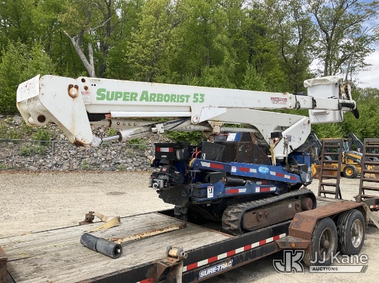 (Shrewsbury, MA) Skylift Super Arborist 53 MA53TD Runs & Upper Operates) (Does Not Move, Roadside Tr