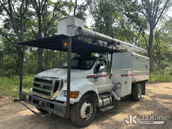 (Hagerstown, MD) Altec LR758, Over-Center Bucket Truck mounted behind cab on 2015 Ford F750 Chipper 