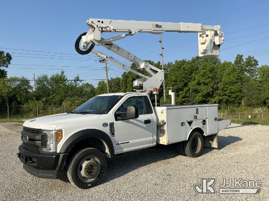 (Fort Wayne, IN) Altec AT40G, Articulating & Telescopic Bucket Truck mounted behind cab on 2017 Ford