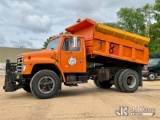 (La Crosse, WI) 1985 International 1754 Dump Truck, LOW MILES FOR IT'S YEAR!!! Runs & Moves, Dump Bo