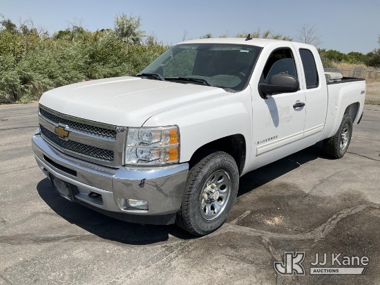 (Salt Lake City, UT) 2012 Chevrolet Silverado 1500 4x4 Extended-Cab Pickup Truck Runs & Moves) (Wrec