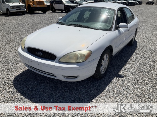 (Las Vegas, NV) 2005 Ford Taurus 4-Door Sedan Runs & Moves