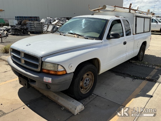 (Kahului, HI) 2004 Dodge Dakota Extended-Cab Service Truck Runs) (Transmission Issues, Moves In Driv