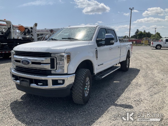 (Portland, OR) 2019 Ford F250 4x4 Crew-Cab Pickup Truck Runs & Moves) (Seller States Possible Bad Tr