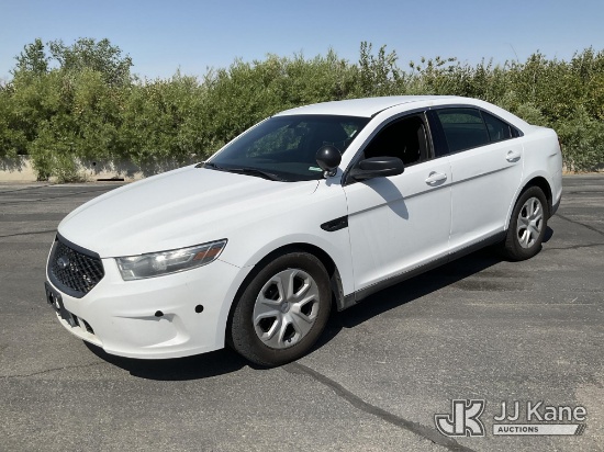 (Salt Lake City, UT) 2015 Ford Taurus AWD Interceptor 4-Door Sedan Runs & Moves) (Center Console Rem