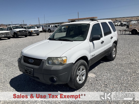 (Las Vegas, NV) 2006 Ford Escape Hybrid 4-Door Sport Utility Vehicle Runs & Moves) (Jump To Start, T