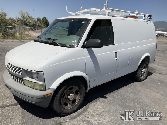 (Salt Lake City, UT) 2004 Chevrolet Astro AWD Cargo Van Runs & Moves
