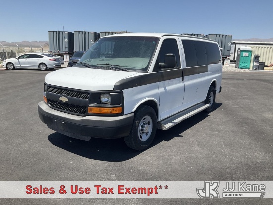 (Las Vegas, NV) 2013 Chevrolet Express G2500 Passenger Van Runs & Moves) (Jump To Start