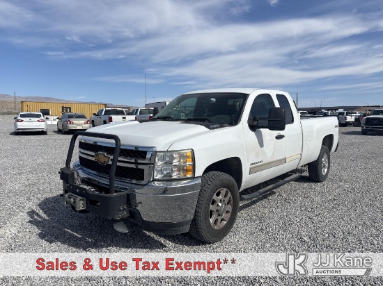 (Las Vegas, NV) 2012 Chevrolet Silverado 3500HD 4x4 Extended-Cab Pickup Truck Runs & Moves) (Interio