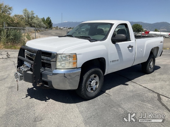 (Salt Lake City, UT) 2007 Chevrolet Silverado 2500HD 4x4 Pickup Truck Runs & Moves) (Bad Battery