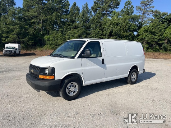 (Chester, VA) 2016 Chevrolet Express G3500 Cargo Van Runs & Moves