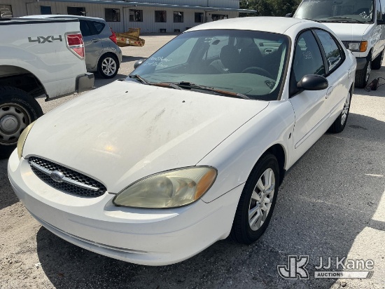 (Thonotosassa, FL) 2002 Ford Taurus 4-Door Sedan, State of FL Unit Runs & Moves) (Jump To Start, Bod