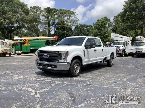 (Graysville, AL) 2019 Ford F250 Crew-Cab Pickup Truck Runs & Moves) (Check Engine Light On, Passenge