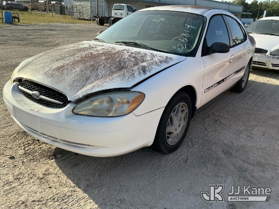 (Thonotosassa, FL) 2000 Ford Taurus 4-Door Sedan, State of FL Unit Not Running, Condition Unknown, P