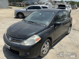 (Thonotosassa, FL) 2011 Nissan Versa 4-Door Hatch Back Runs & Moves) (Jump To Start, Body/Paint Dama