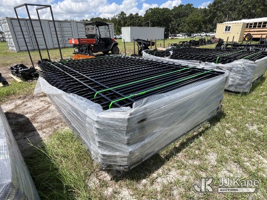 (Thonotosassa, FL) Fencing Landscaping QTY (20) 10ft x 7ft (New) NOTE: This unit is being sold AS IS